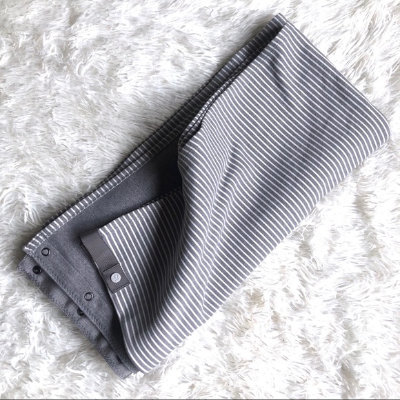 Lululemon Athletica Vinyasa Rudy Striped Scarf - Picture 1 of 8